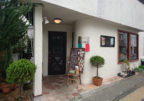 トラットリア　アル　チェントロ
